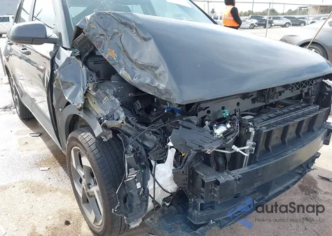 2025 Hyundai Venue Sel z USA, uszkodzony, nr VIN KMHRC8A37SU369418